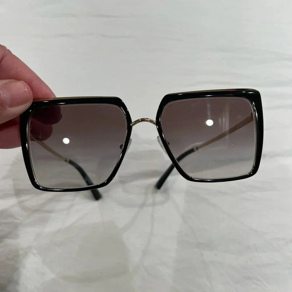 Prada PR 58WS Sunglasses - Picture 3 of 9